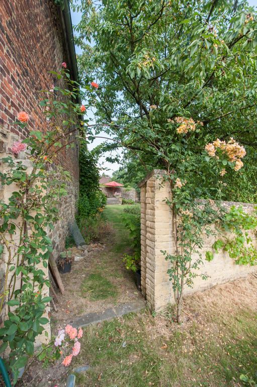 B&B Cense De La Tour Nil Saint-Vincent Exterior foto
